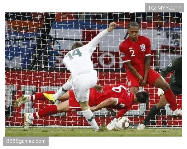 救险解围中的犯规判定有哪些细节容易被误解？